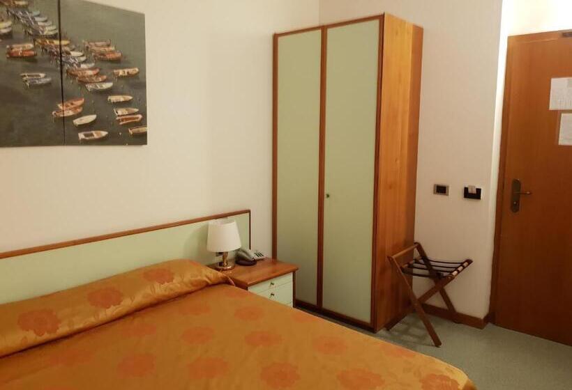 Номер Economy, Villa Adriana