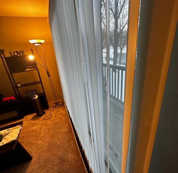 Номер Дюплекс, Glamour Homes With Balcony View, Free Champagne, Parking Next To Major Attractions
