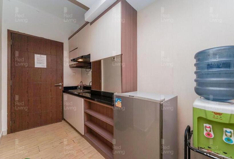 Студия Deluxe, Redliving Apartemen Easton Park Jatinangor   Azhimah Rooms