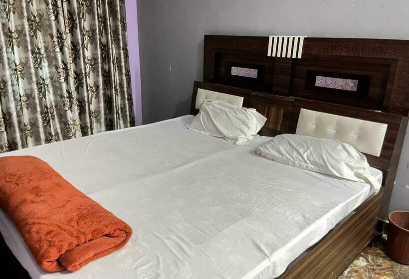 Трехместный Номер Классика, Spot On Rock Hotel & Restaurant Kosli