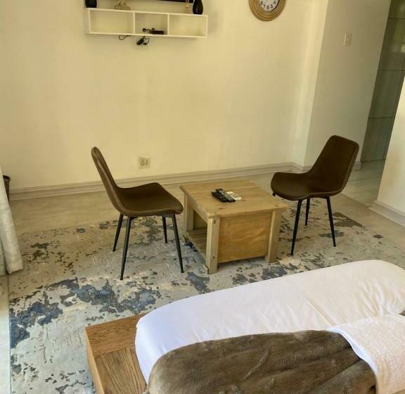 Номер Стандарт, Lodge At Nyala