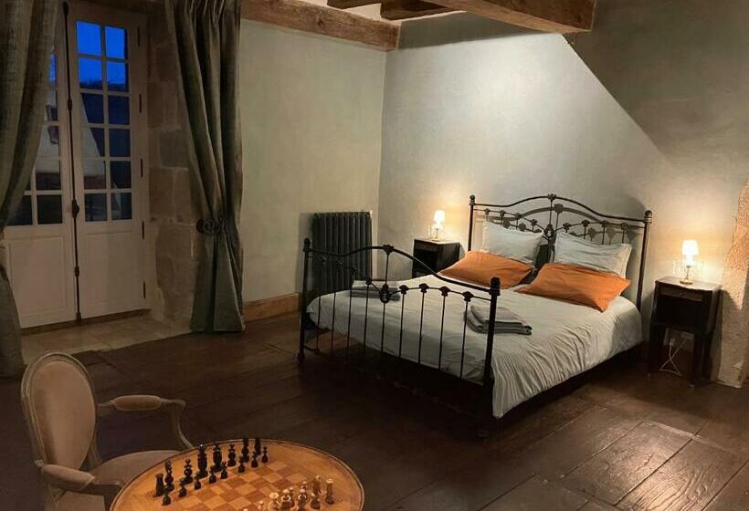 Семейный Номер, Château De Montautre