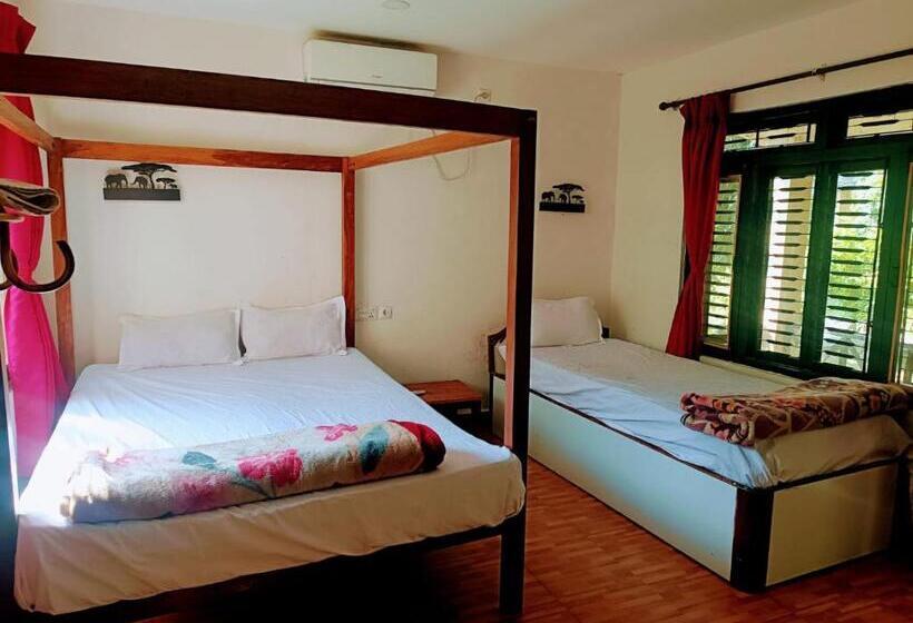 Standard Triple Room with Terrace, Tharu Lodge