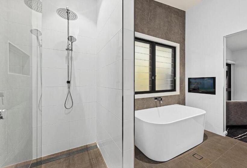 سوئیت ریاست جمهوری چهار خوابه, Club Wyndham Flynns Beach, Trademark Collection By Wyndham