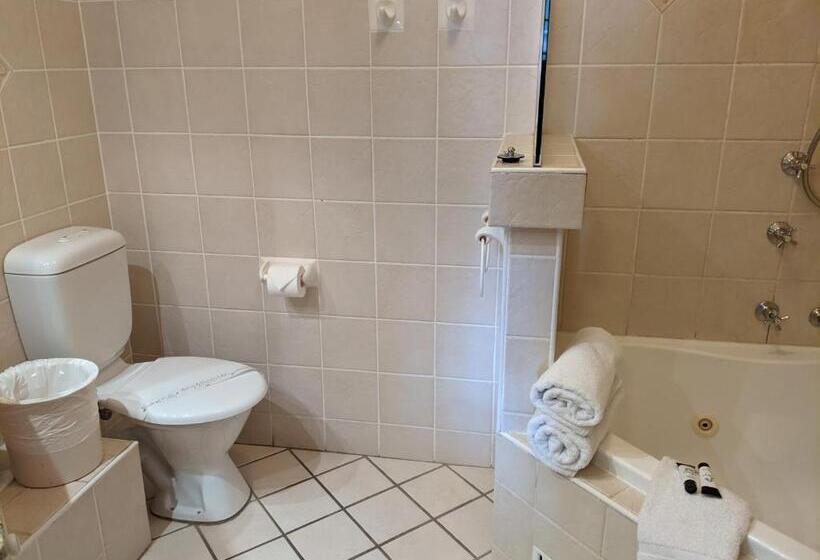 Люкс с гидромассажем, Ettalong Beach Tourist Resort