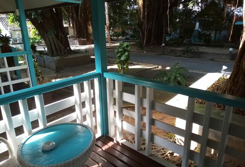 标准平房, Blu' Beach Bungalows