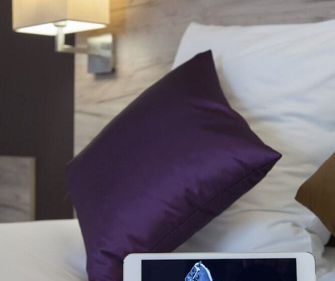 Номер Стандарт, Brit Hotel Saumur