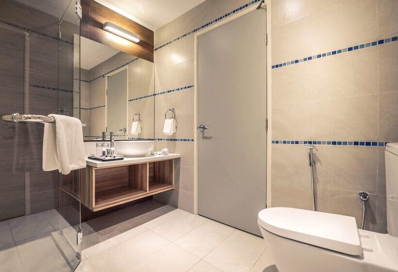 Люкс 2 Спальни, Mercure Kota Kinabalu City Centre