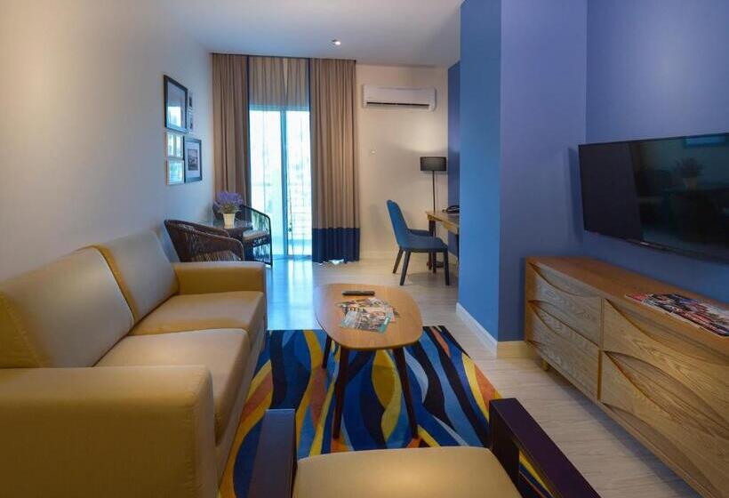 Люкс, Mercure Kota Kinabalu City Centre