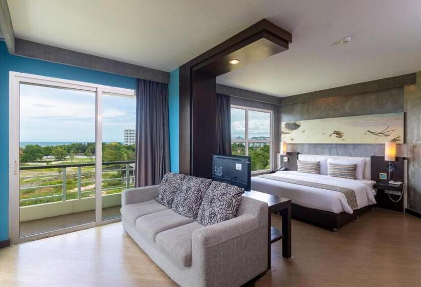 Junior Suite with Terrace, Silathip Huahin Serviced Apartment &