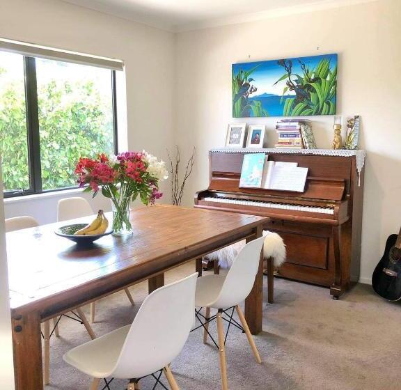 Номер Стандарт, Mangawhai Room And Studio