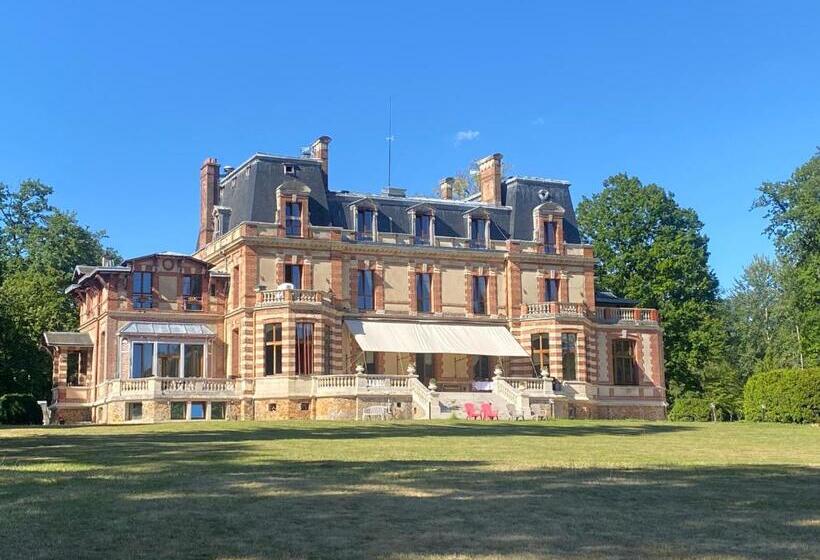 Номер Economy, Château De Crènille