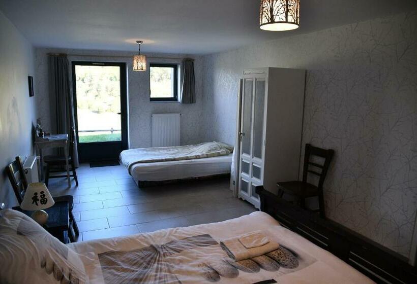 Номер Стандарт Трехместный, B&b Angueur
