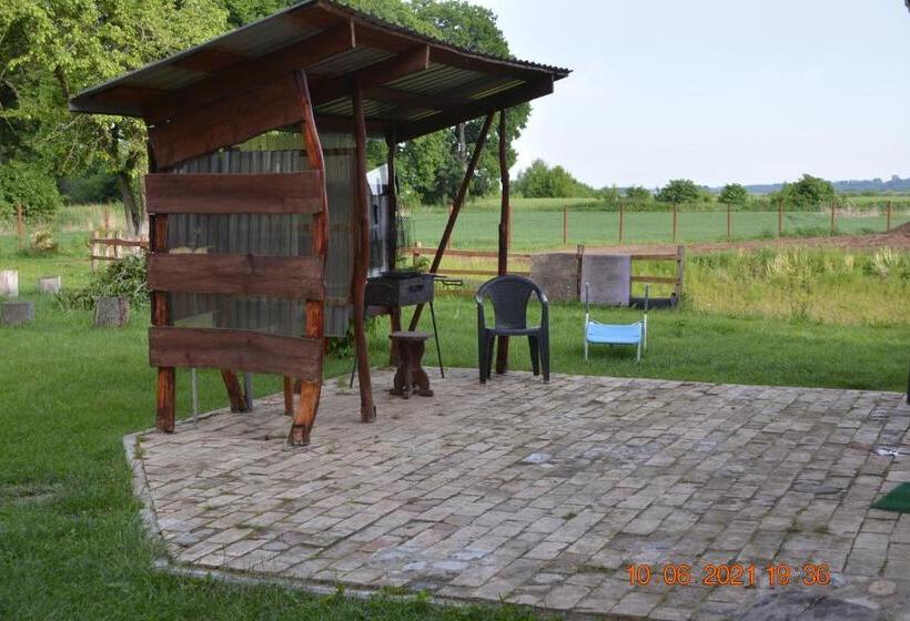 اتاق خانوادگی, Bajāri   Pirts   Banya