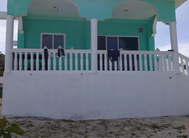 اتاق لوکس با چشم‌انداز دریا, Whitesands Beach Resort