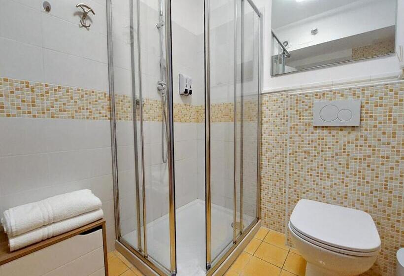 Standard room with outdoor bath, Myway Trieste Rooms