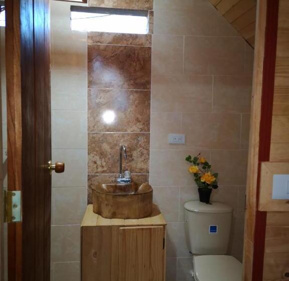 اتاق خانوادگی با چشمانداز باغ, San Agustín Wayrana