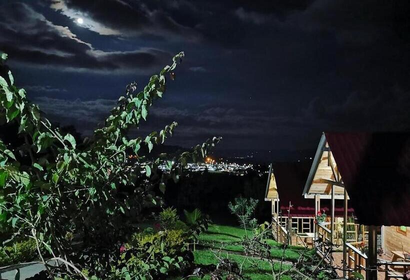 اتاق خانوادگی با چشمانداز باغ, San Agustín Wayrana