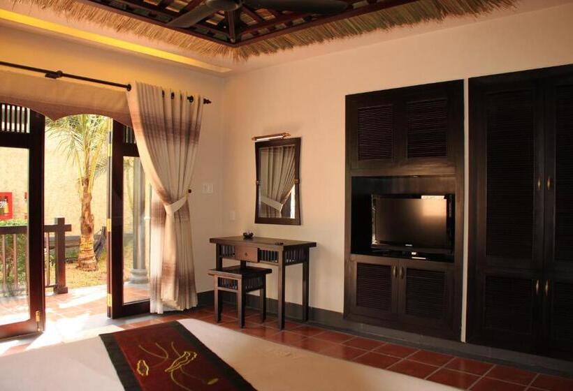 اتاق لوکس با چشم‌انداز دریا, Lotus Village Resort