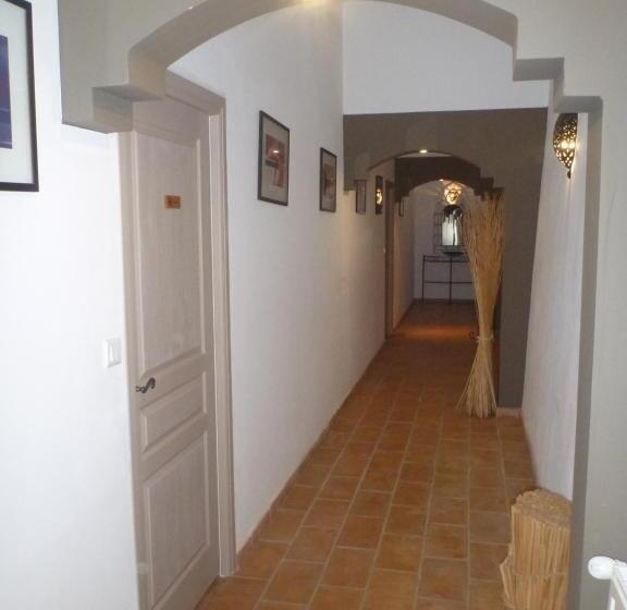 Номер Стандарт, Le Mas De Gleyzes B&b De Charme