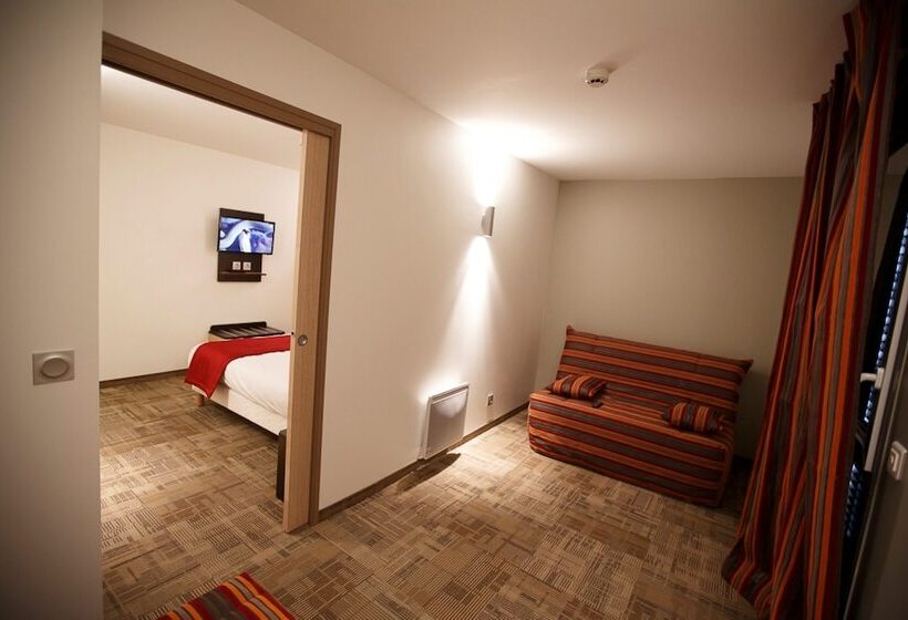 Полулюкс, Akena City Reims Bezannes
