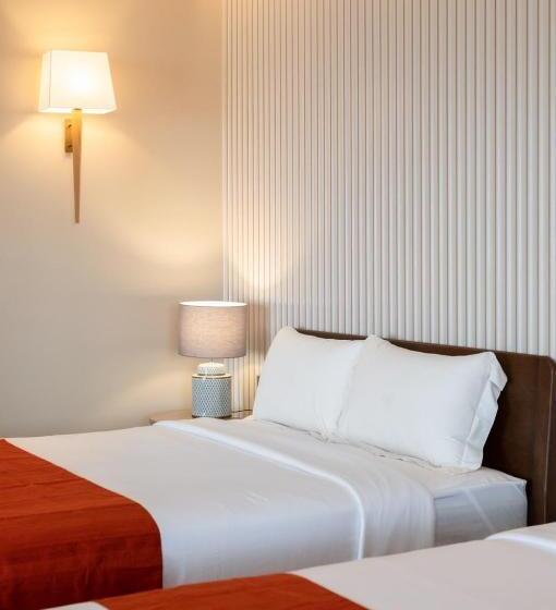 Семейный Номер, Bansaithong Beach Resort