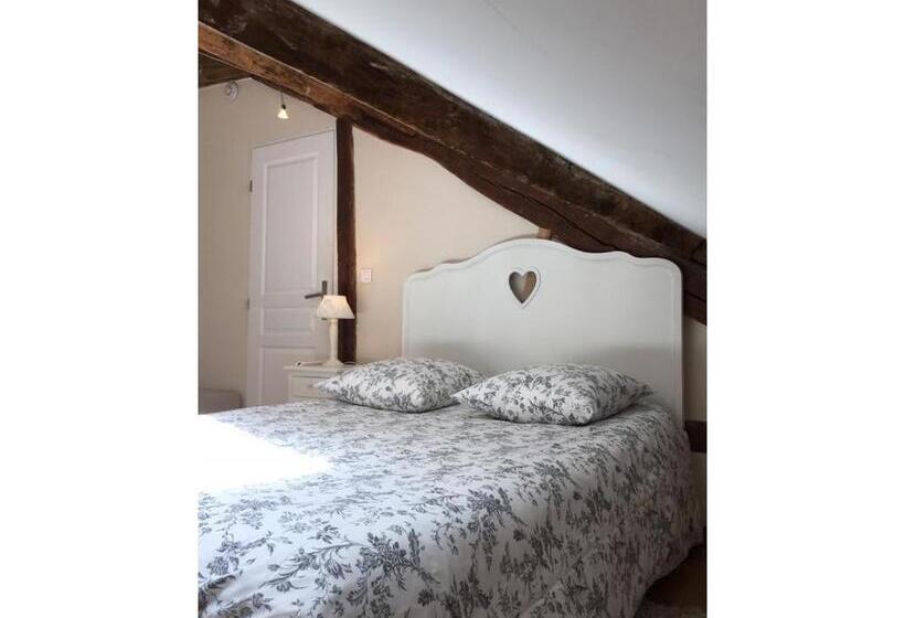デラックスジュニアスイート, La Ferme Des Moulineaux