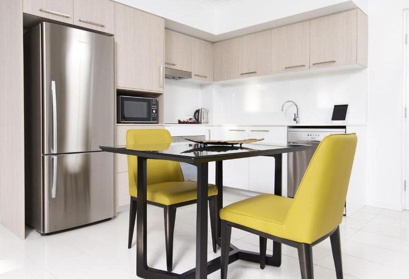 1 Bedroom Apartment River View, Riviera Mackay