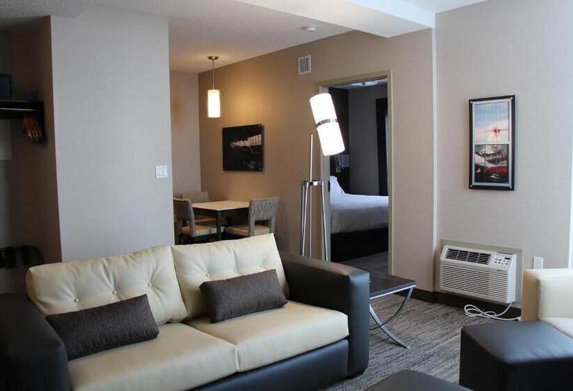 스위트, Holiday Inn Express & Suites Cold Lake, An Ihg