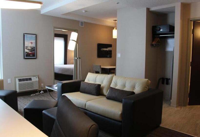 이그제큐티브 스위트, Holiday Inn Express & Suites Cold Lake, An Ihg