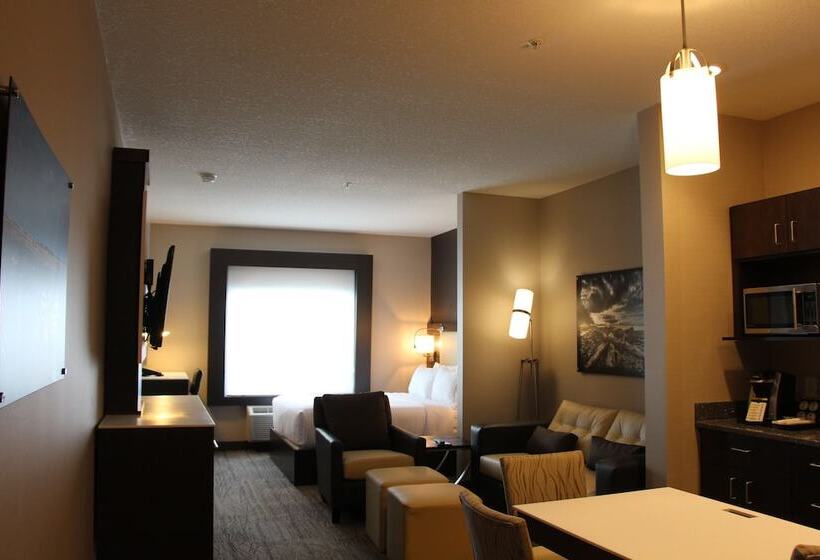 스위트, Holiday Inn Express & Suites Cold Lake, An Ihg