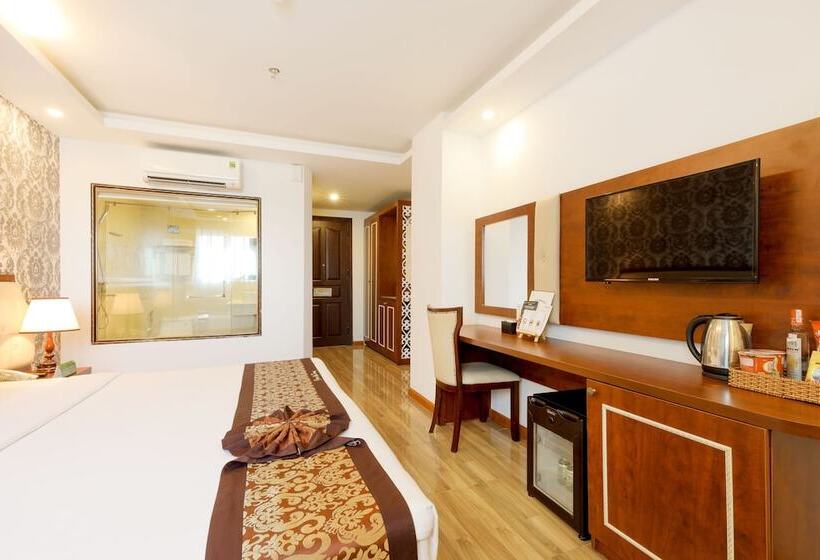 اتاق لوکس با چشم‌انداز دریا, Paris Hotel & Apartment Nha Trang