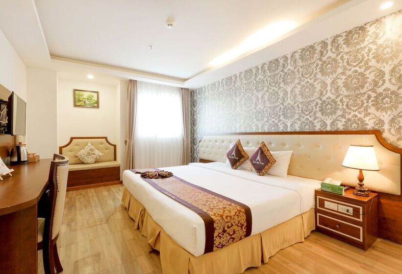 اتاق لوکس با چشم‌انداز دریا, Paris Hotel & Apartment Nha Trang