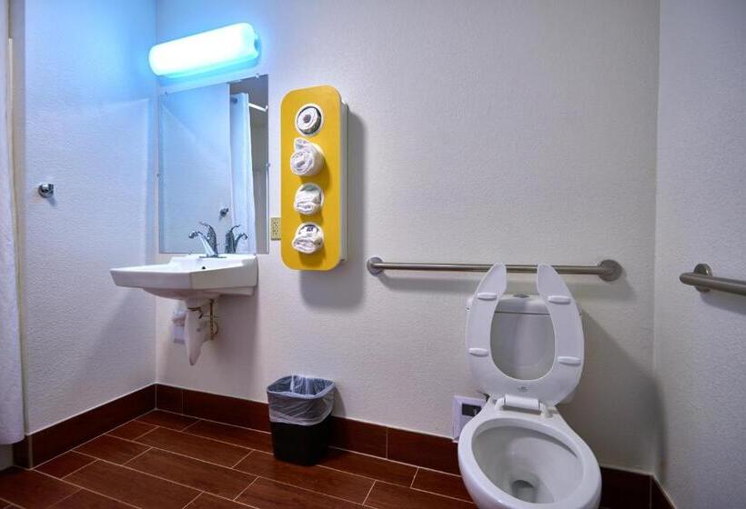 장애인을 위한 스탠다드 룸, Motel 6 Wilkes Barre Arena