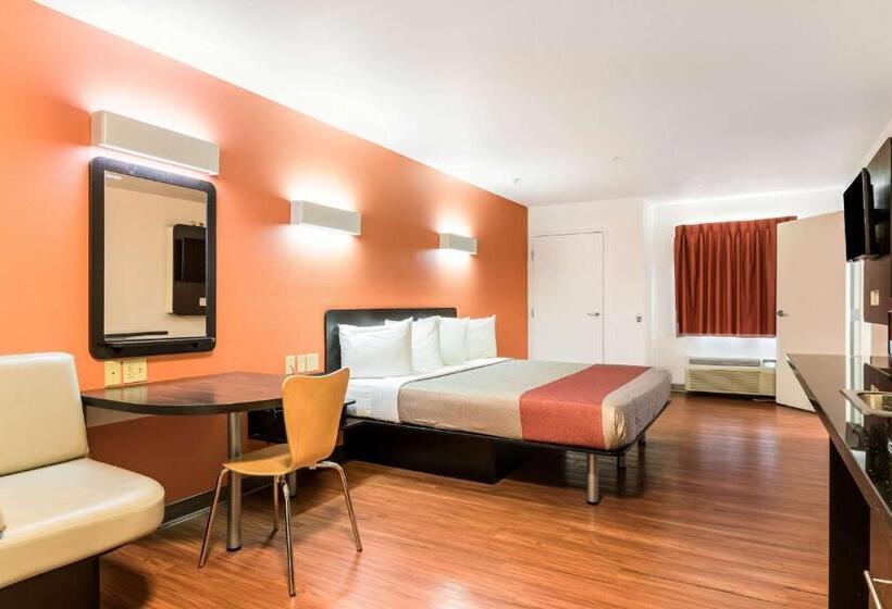 스탠다드 룸 킹사이즈 침대, Motel 6 Wilkes Barre Arena