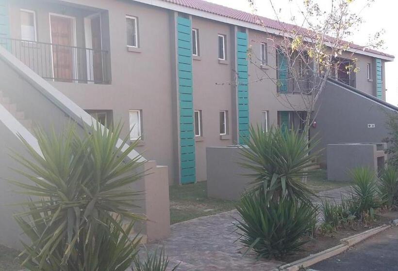 חדר סטנדרט לשלושה, Airport Lodge Guest House