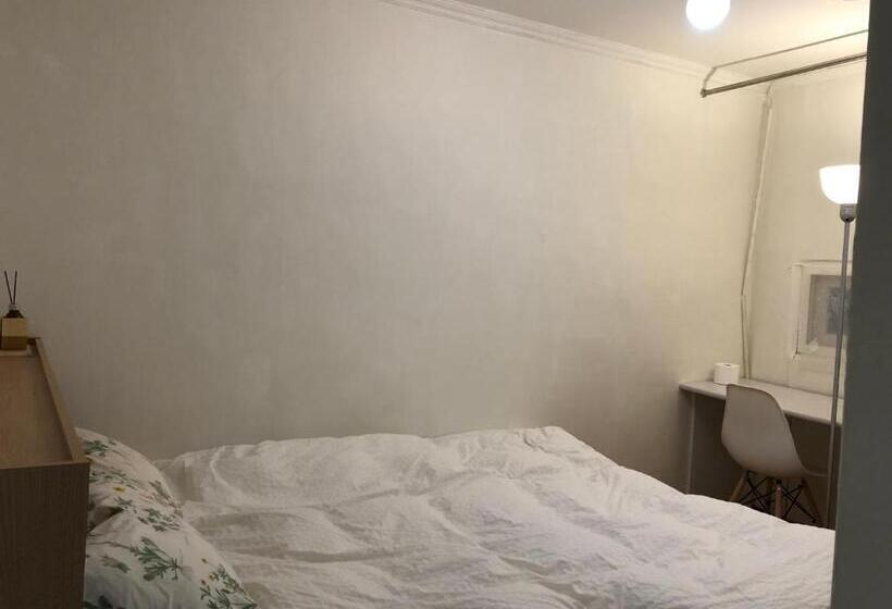 Номер Стандарт, Hostel Metro