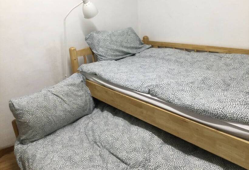 Номер Стандарт, Hostel Metro