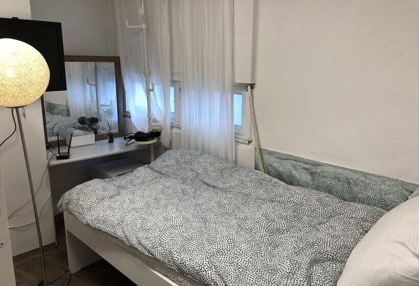 Номер Стандарт Трехместный, Hostel Metro
