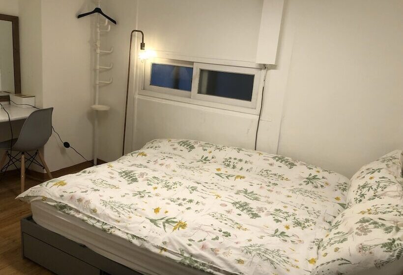 Номер Стандарт, Hostel Metro