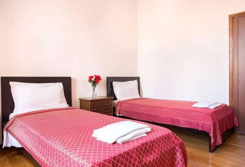 Economy Quadruple Room with Shared Bathroom, Venice Bangla Guest House