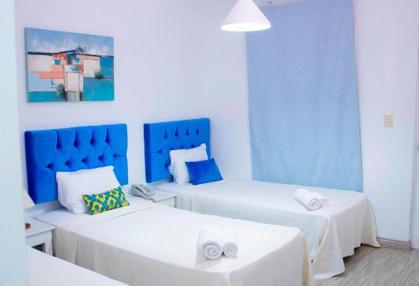 Quarto Triplo Estandar, Capriccio Mare y Restaurante