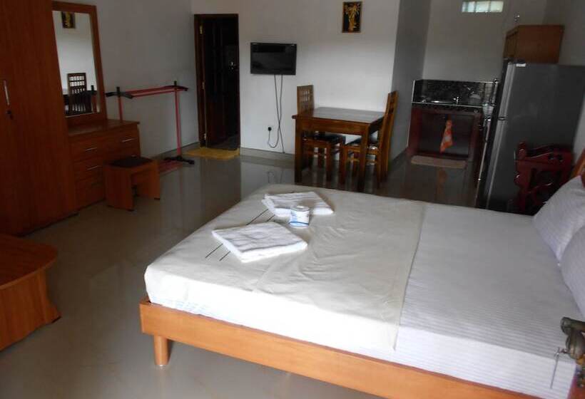 Номер Deluxe, Shanith Guesthouse Negombo