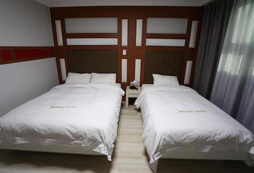 Quarto Superior, Paradaise Motel