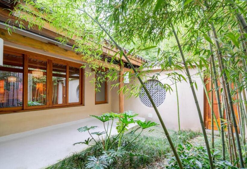 Люкс, Six Senses Qing Cheng Mountain