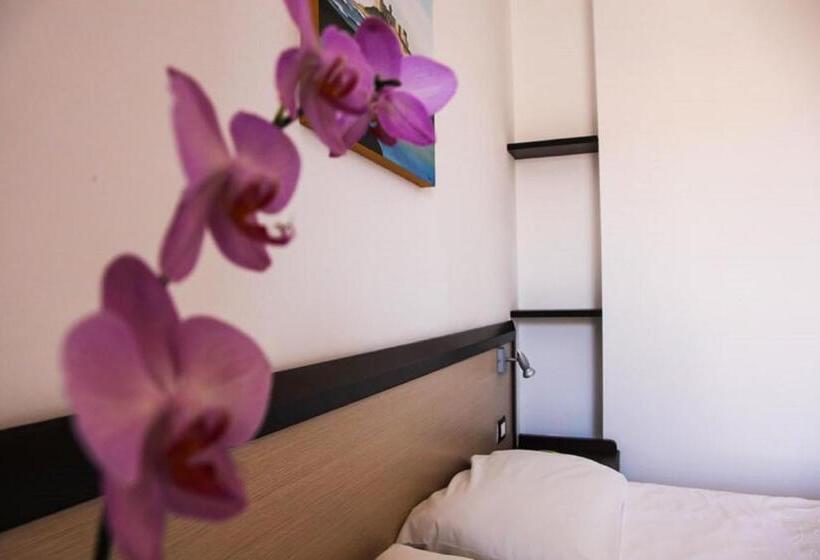 اتاق سوپریور, Albergo Perseo