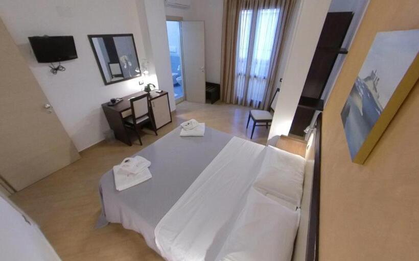 اتاق سوپریور, Albergo Perseo