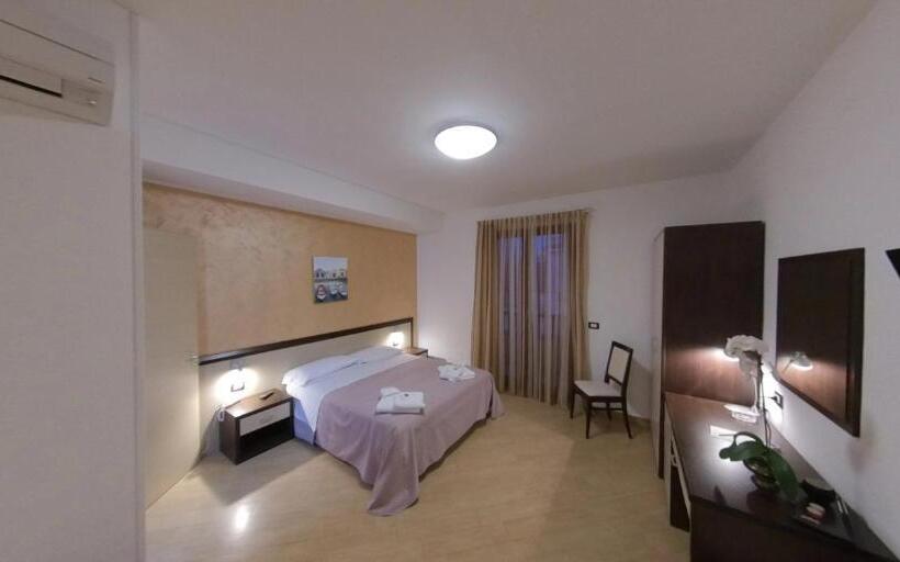 اتاق سوپریور, Albergo Perseo