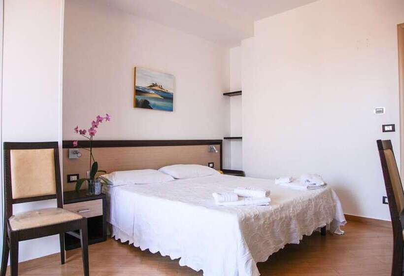 اتاق سوپریور, Albergo Perseo