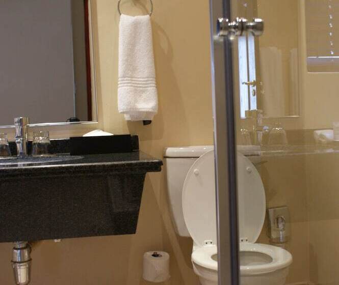 Quarto Deluxe, Kievits Kroon Gauteng Wine Estate